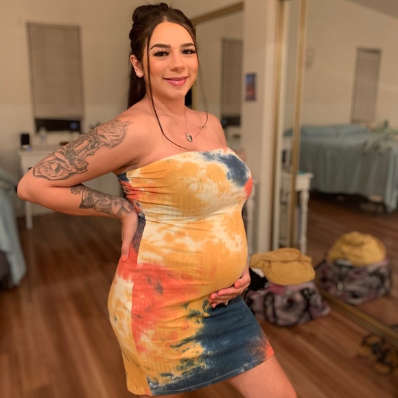 Meet your Posher, Angelina - Picture 1 of 1